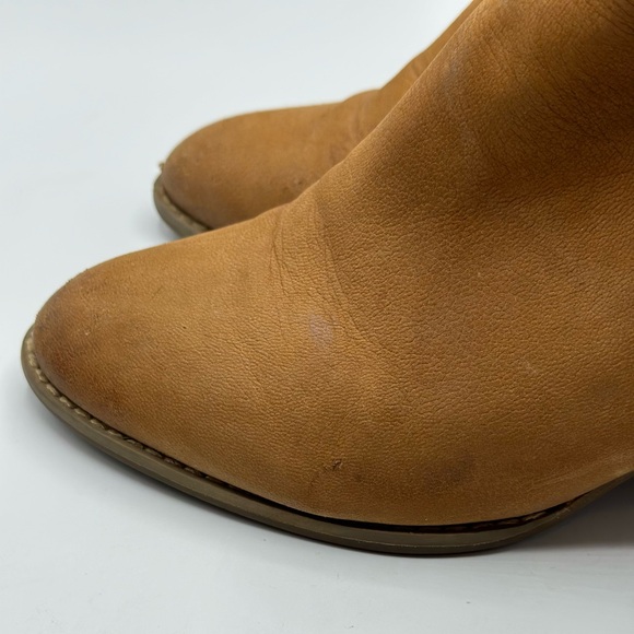 Vionic Women's Sterling Casual Booties in Saddle Leather Size 9 - Picture 9 of 9